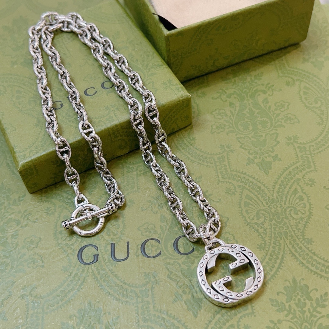 Gucci luxury necklace 4