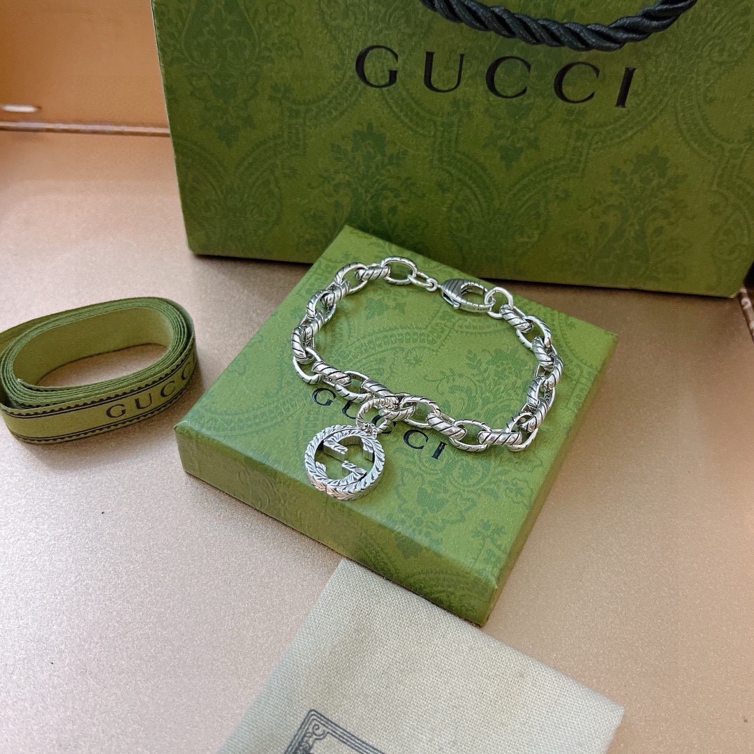 Gucci luxury designer product 9