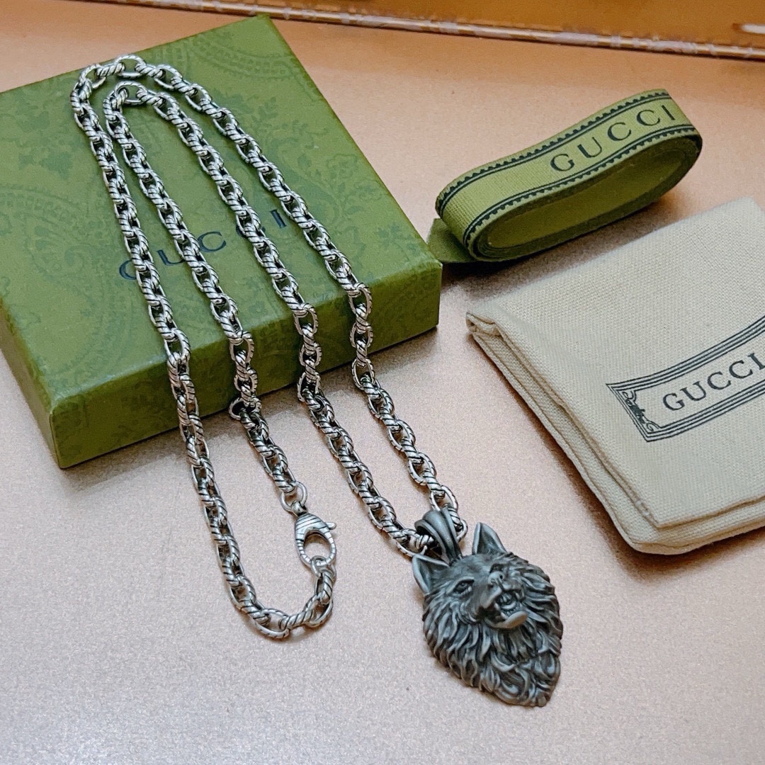 Gucci luxury necklace 3