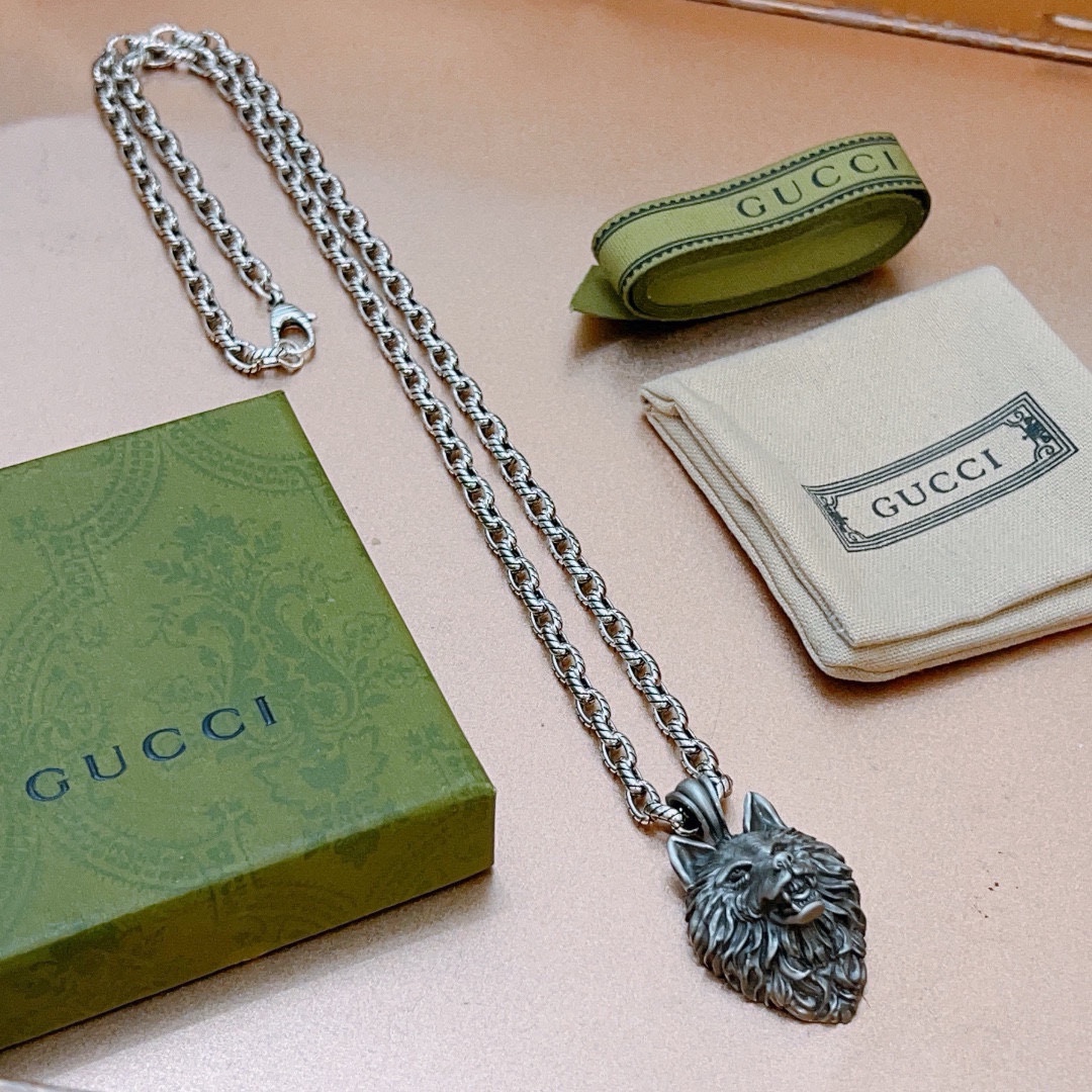 Gucci luxury necklace 8