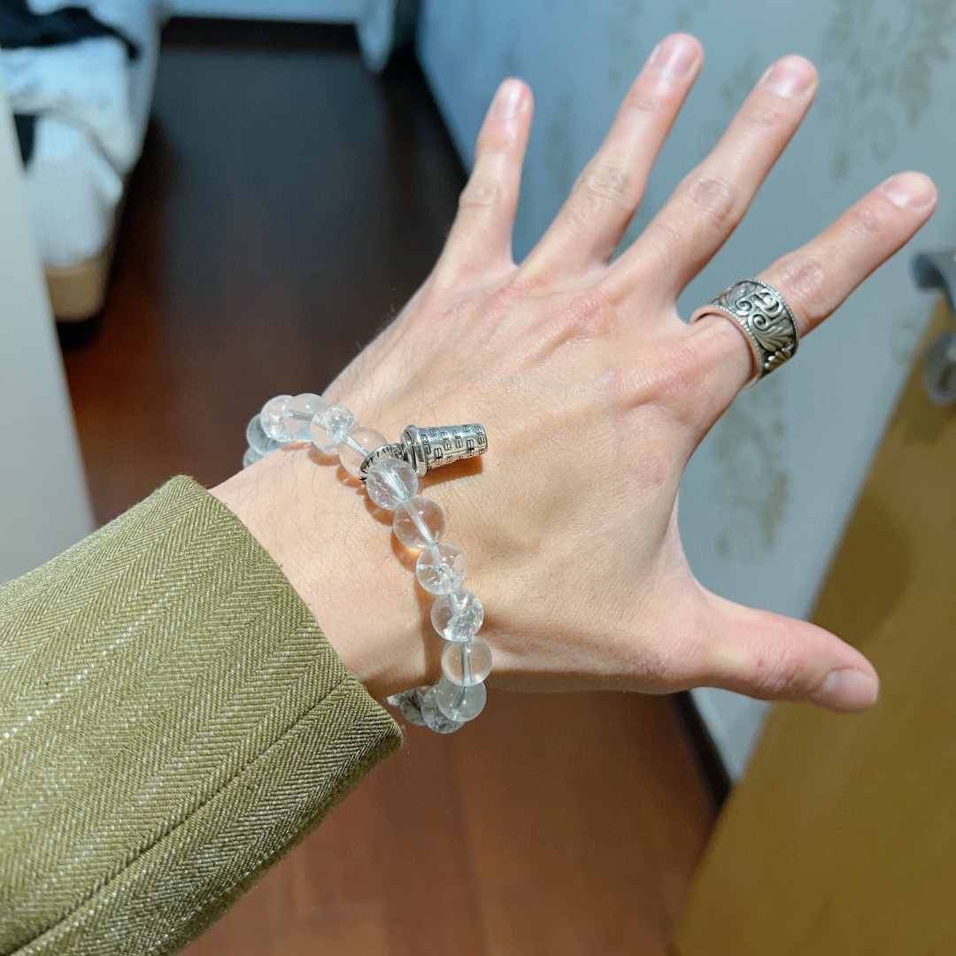 Balenciaga luxury bracelet 3