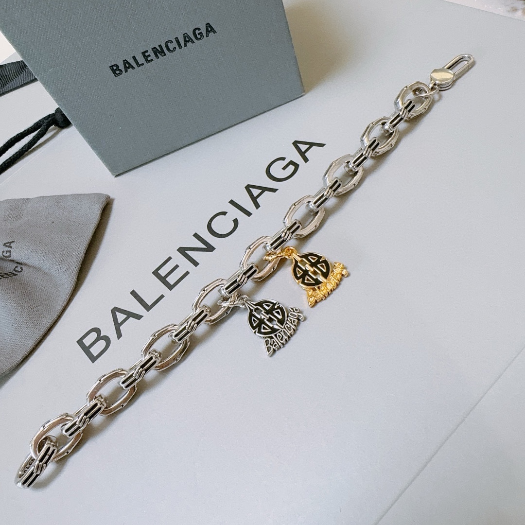 Balenciaga luxury bracelet 5