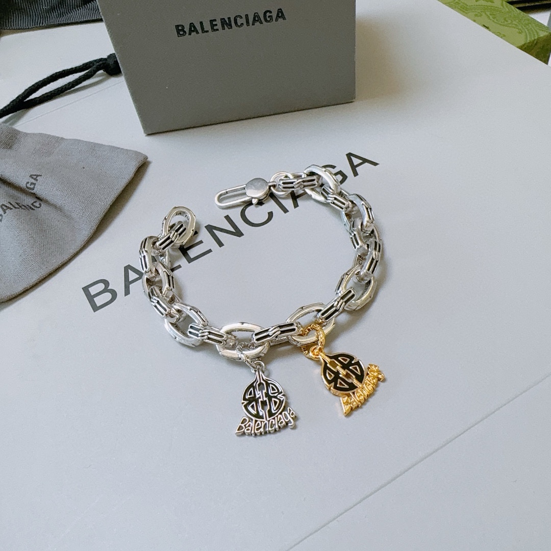 Balenciaga luxury bracelet 8