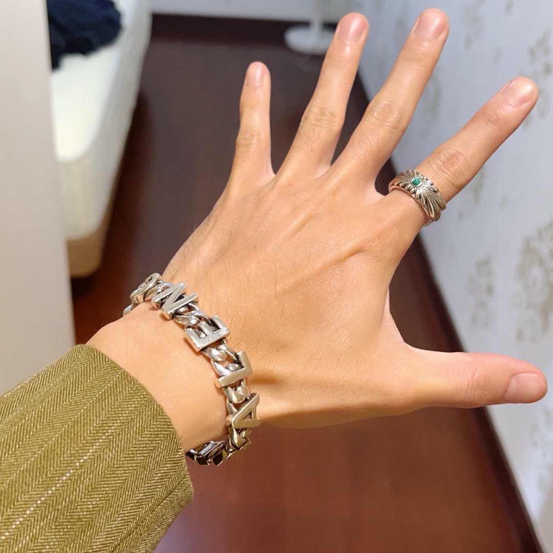 货🔹🔹新品 巴黎世家 Balenciaga手链🔹巴黎世家手链 男士款 设计独特 前卫 男女必备 3