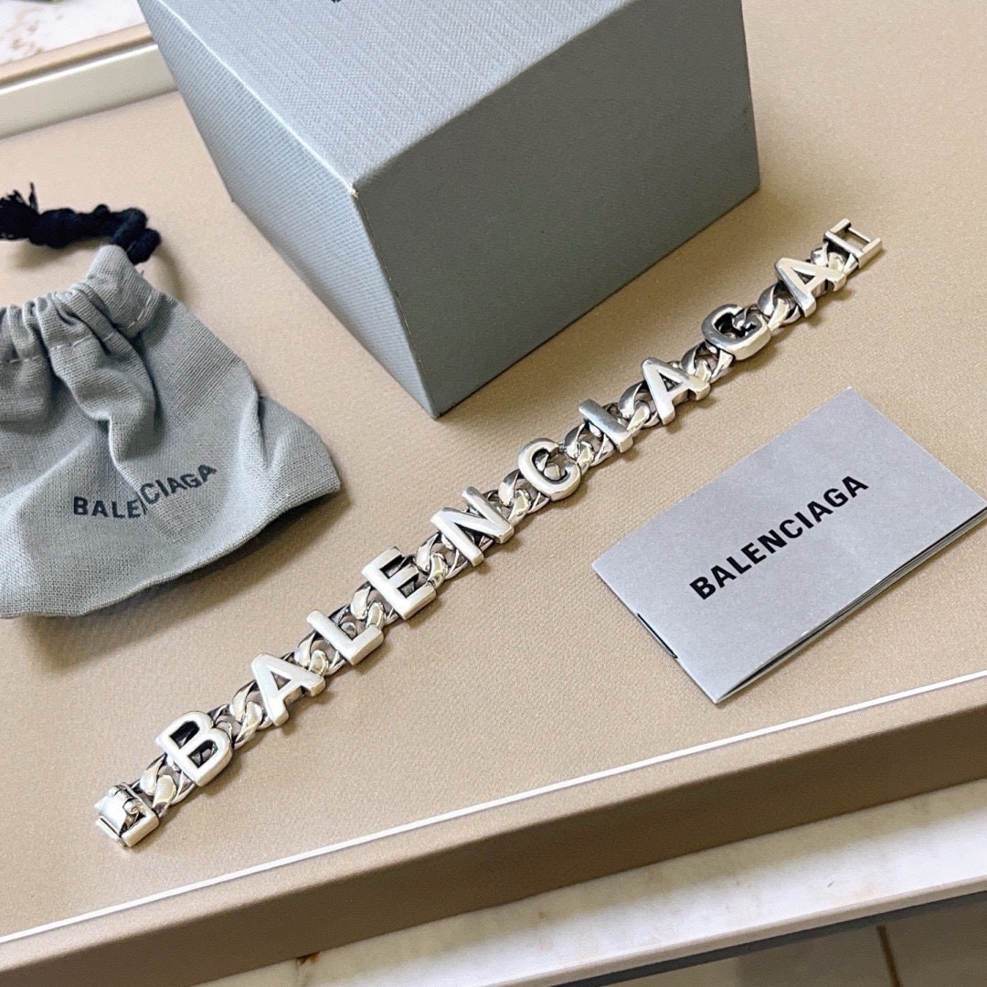 货🔹🔹新品 巴黎世家 Balenciaga手链🔹巴黎世家手链 男士款 设计独特 前卫 男女必备 4