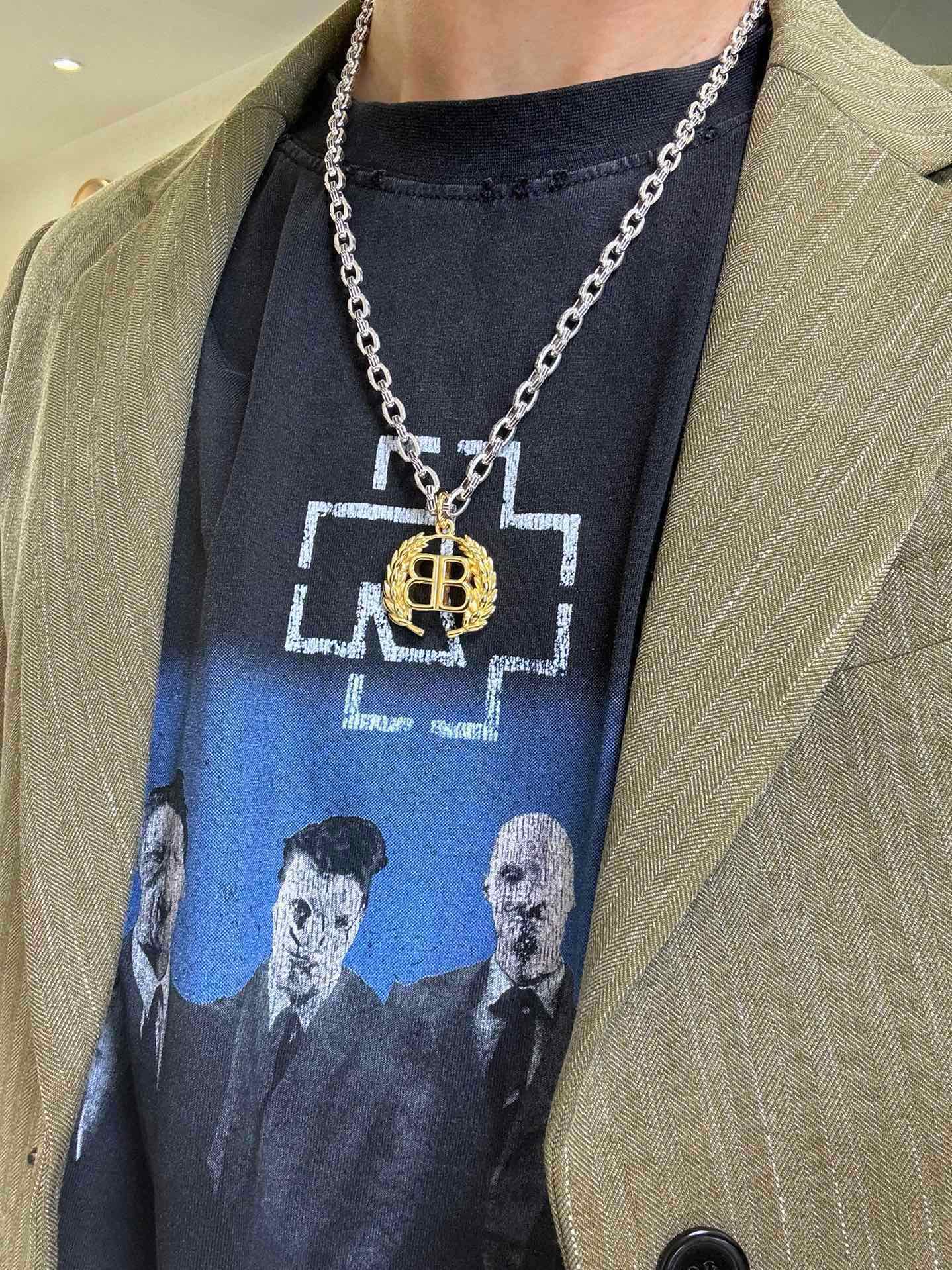 Balenciaga luxury necklace 6