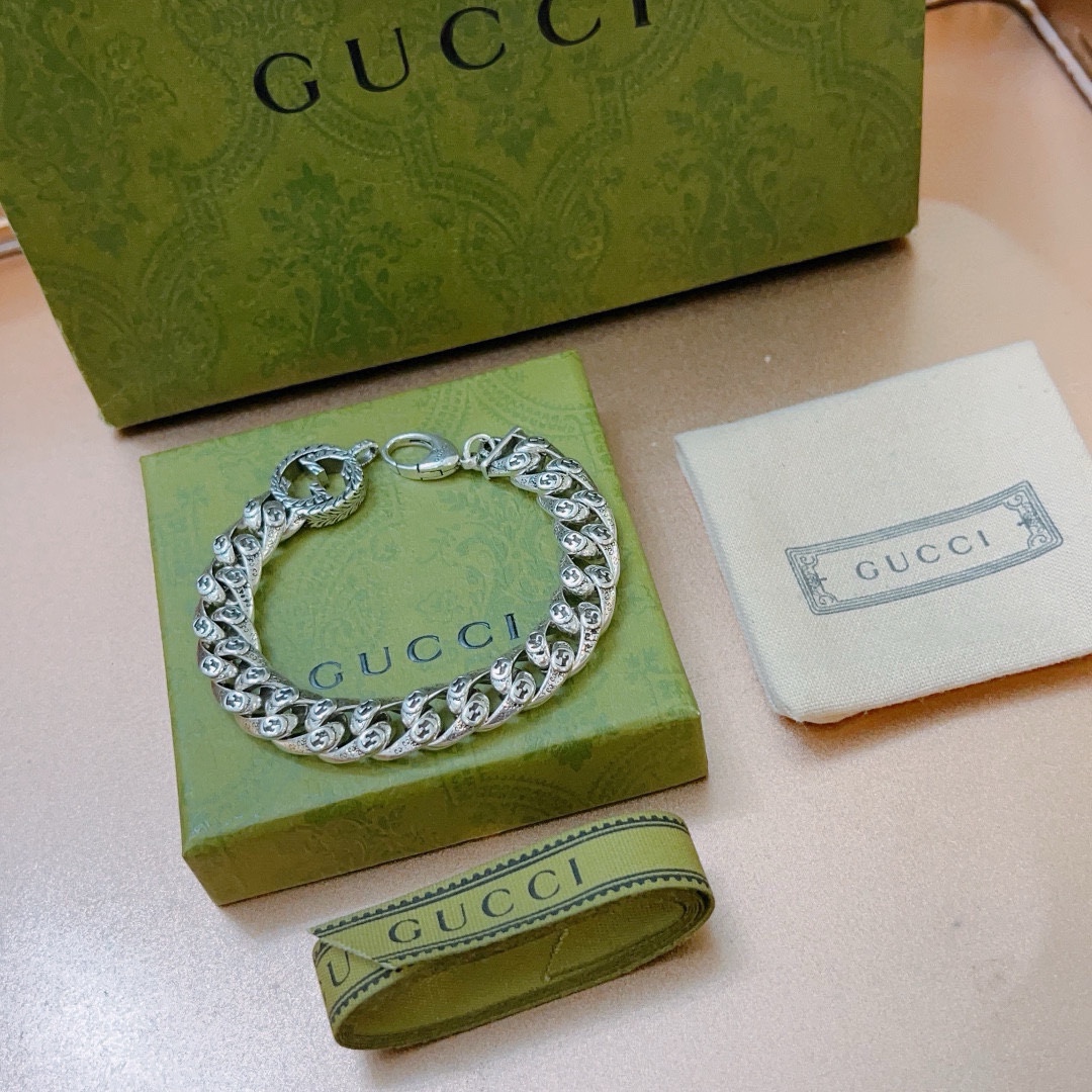Gucci luxury bracelet 8