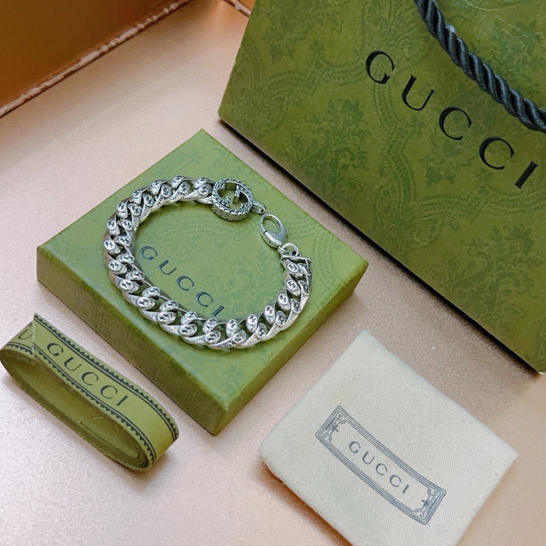 Gucci luxury bracelet 4
