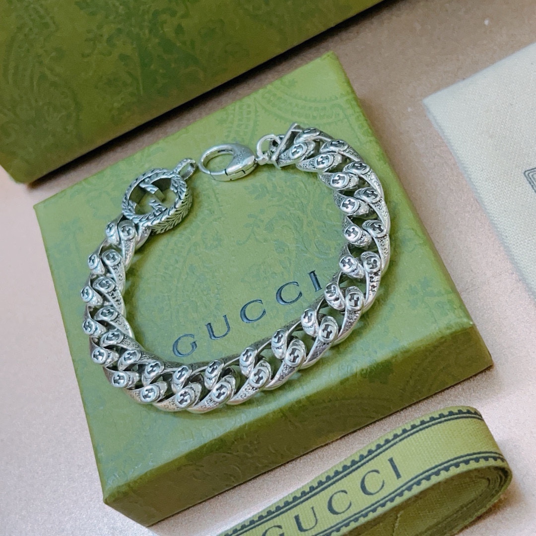 Gucci luxury bracelet 7