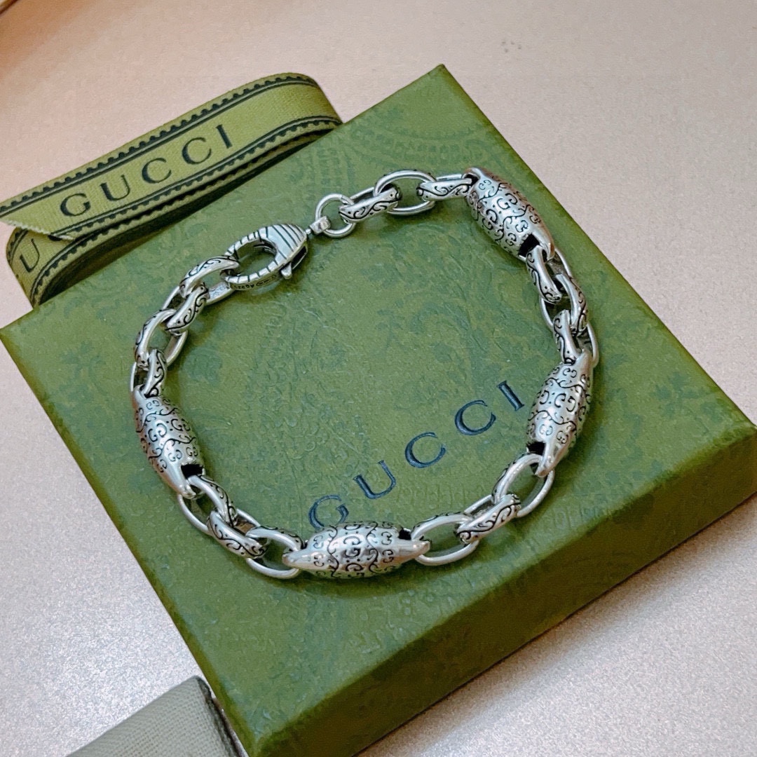 Gucci luxury designer product 4