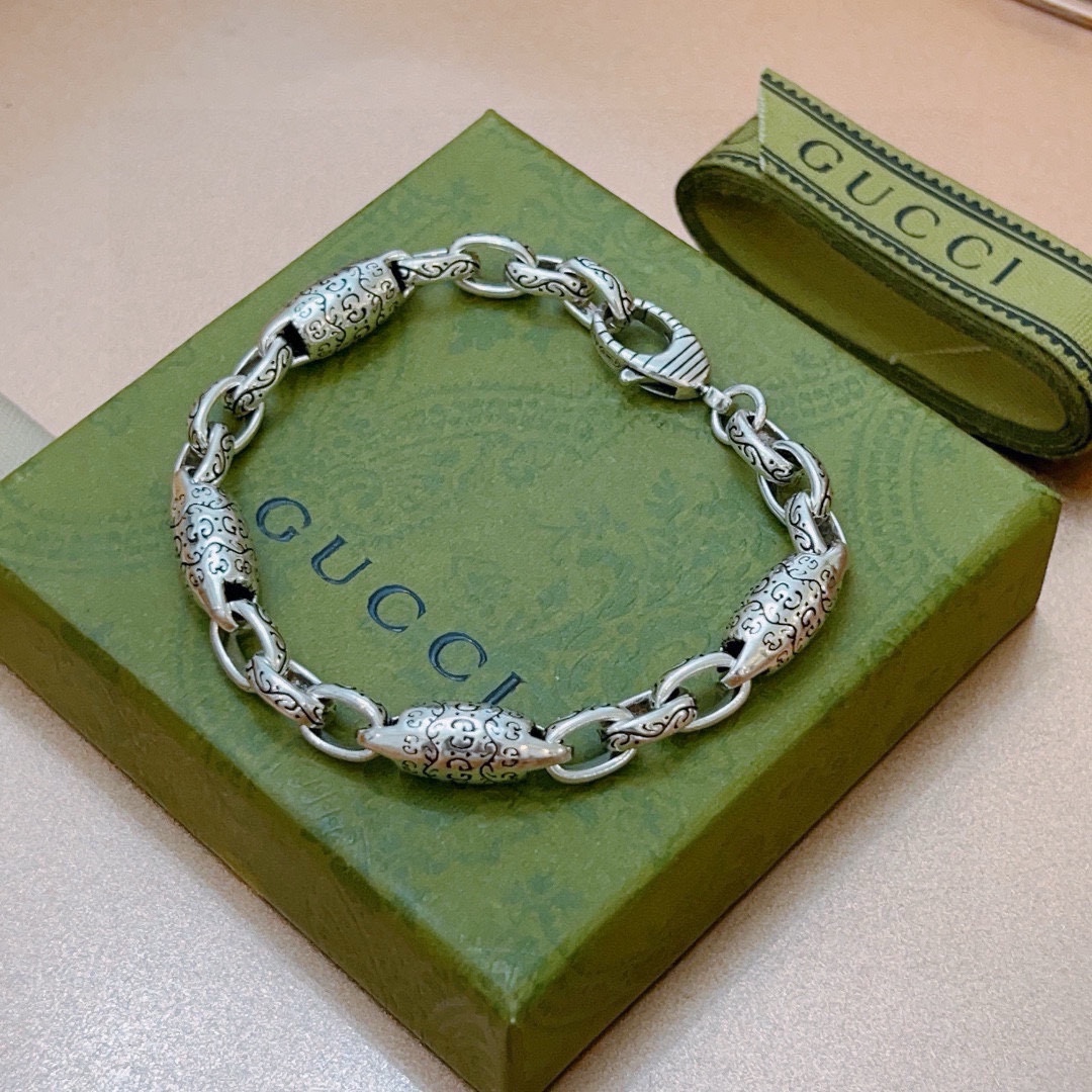 Gucci luxury designer product 9
