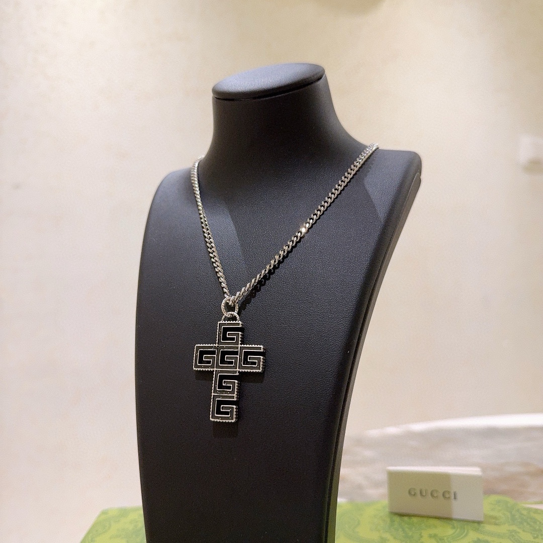 Gucci luxury necklace 2