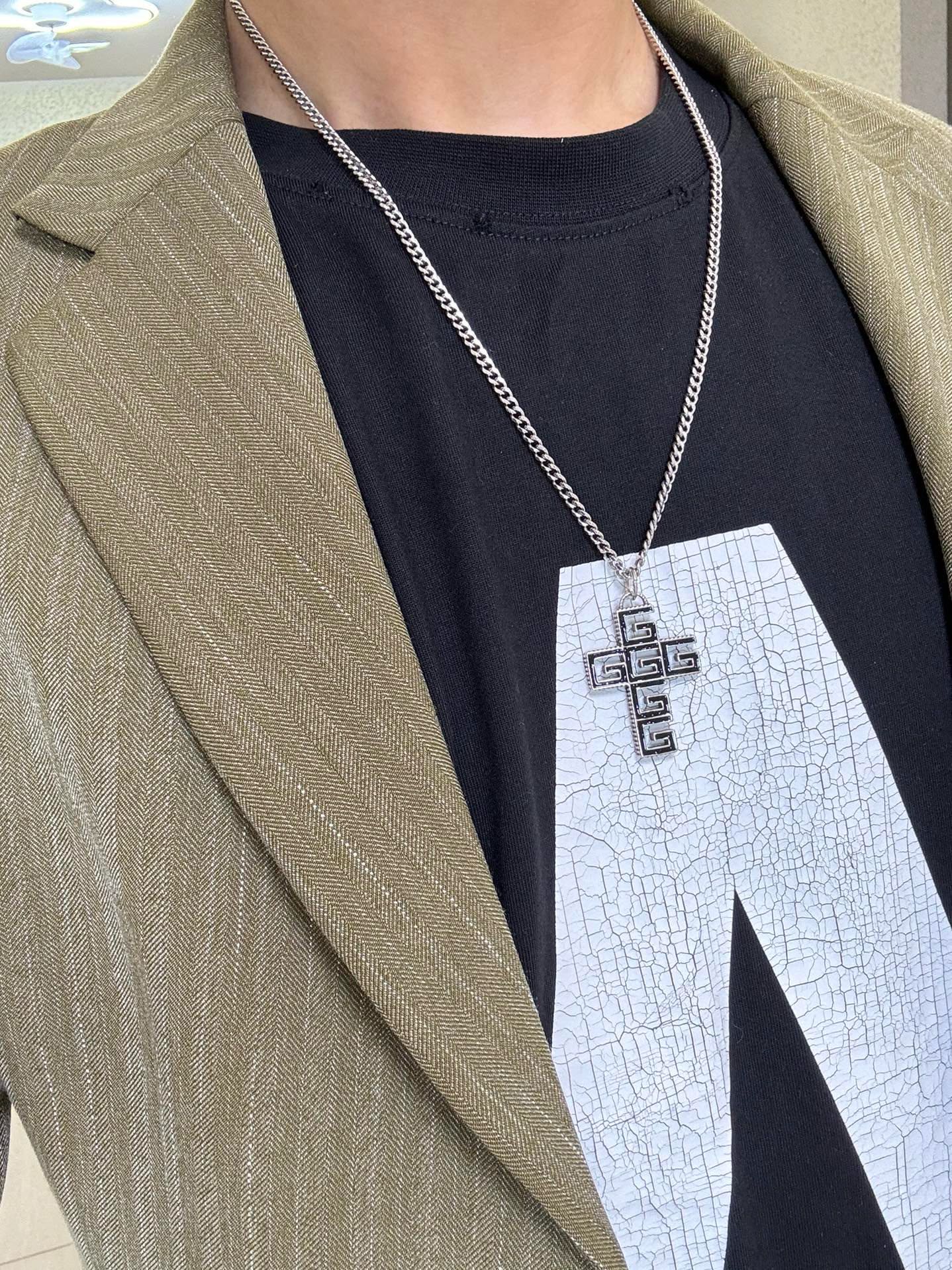 Gucci luxury necklace 8