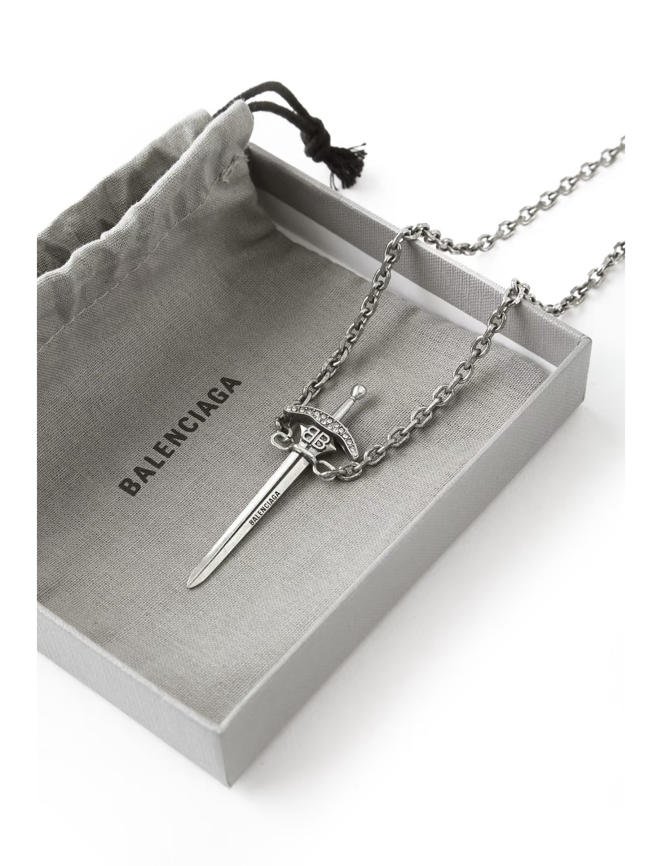 Balenciaga luxury necklace 5