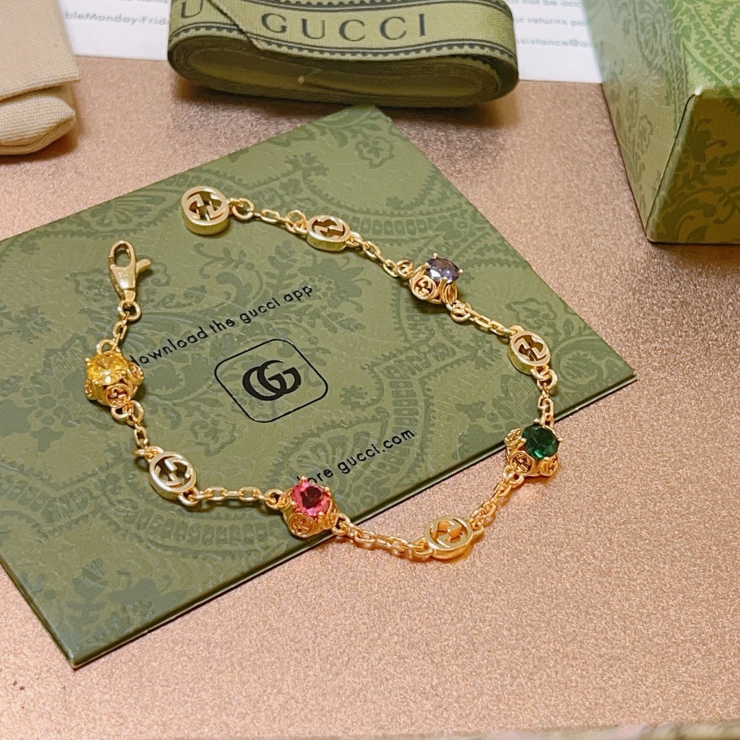 Gucci luxury bracelet 7