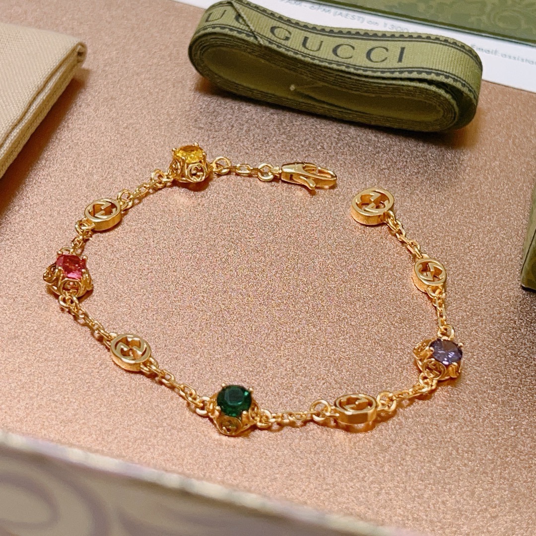 Gucci luxury bracelet 4