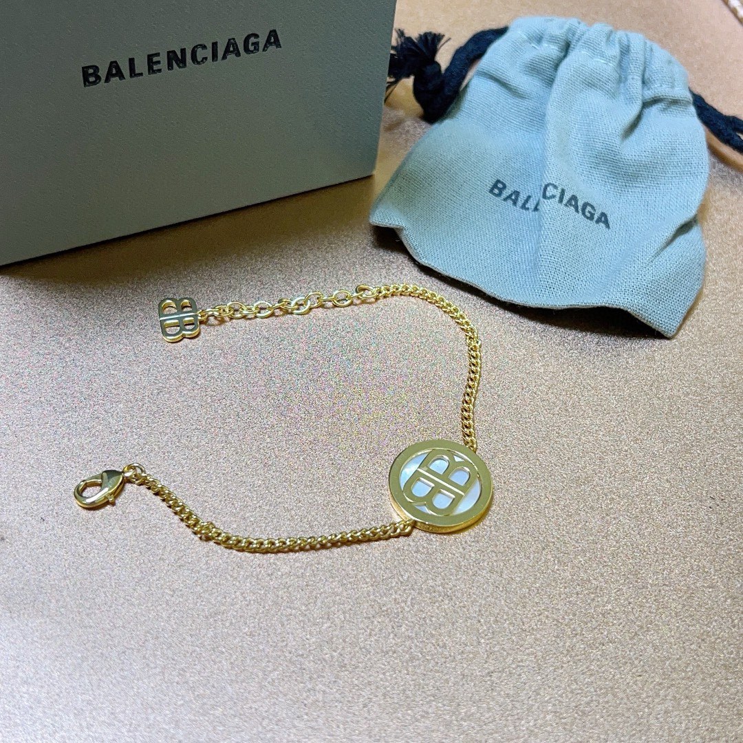Balenciaga luxury bracelet 5