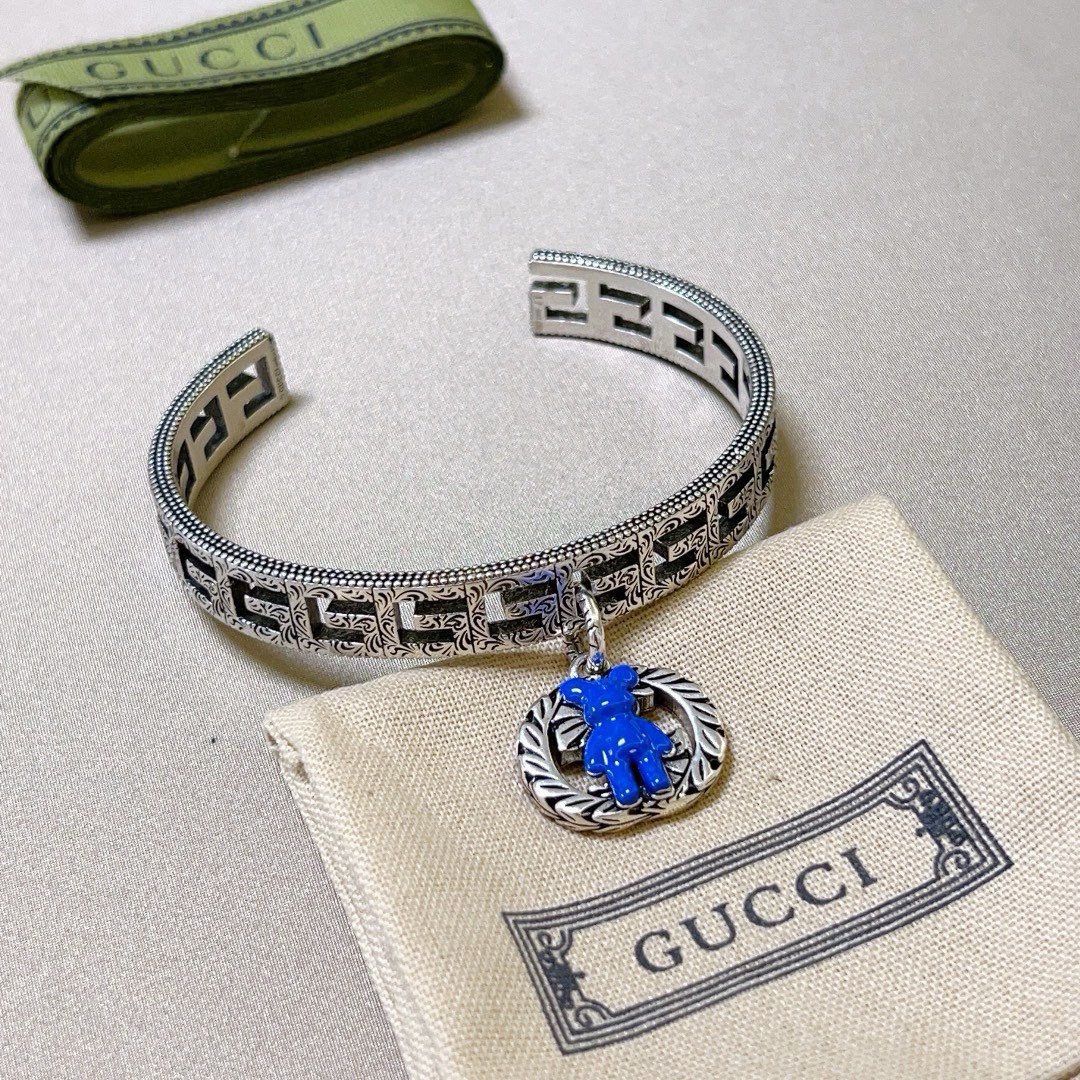 Gucci古驰手镯手环独特魅力十足最新款手镯 档次更高Anger Forest系列双G经典款系列复古银中宽高品质古驰手环 7