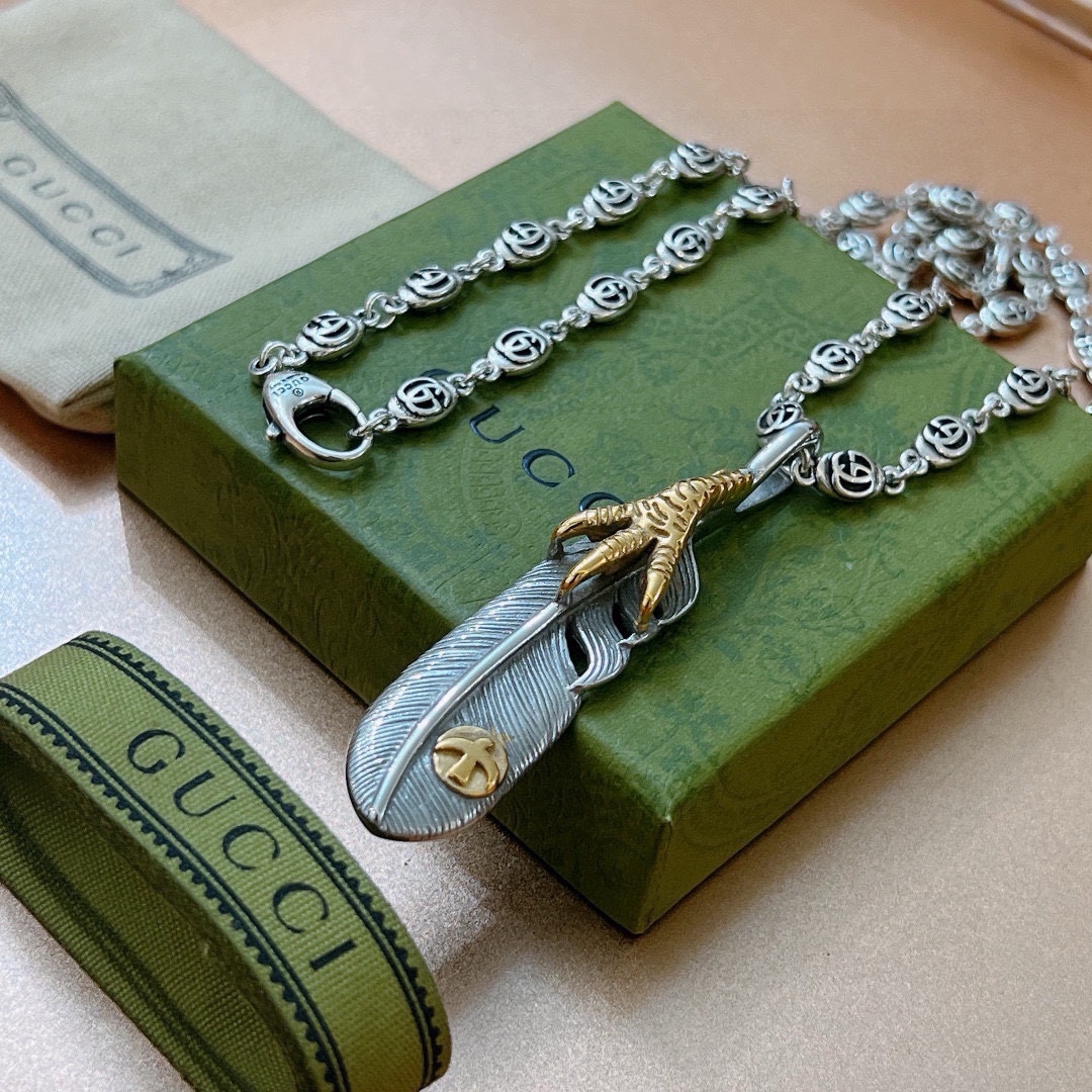 Gucci luxury necklace 4