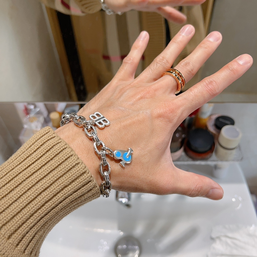 Balenciaga luxury bracelet 3