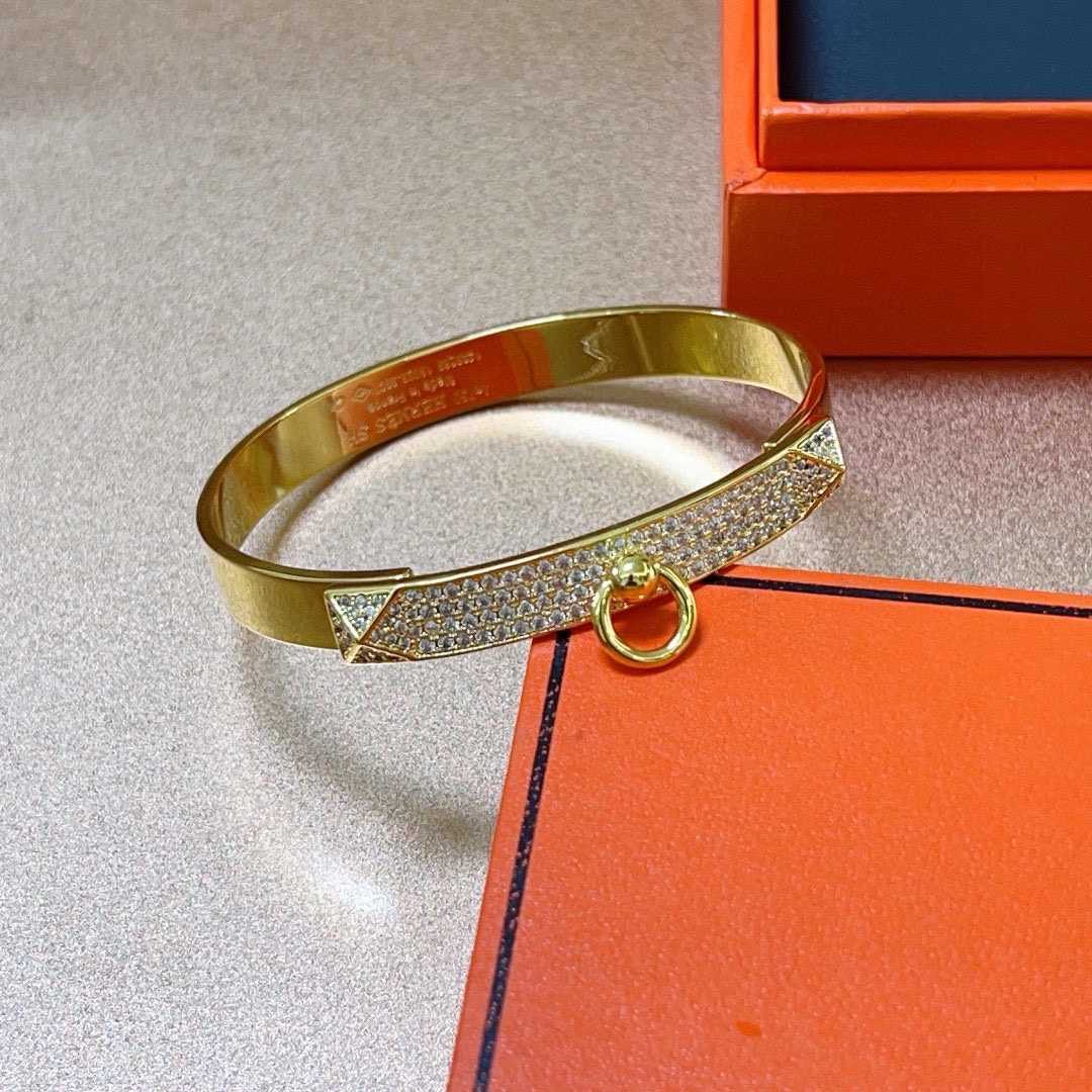 Hermès item 4