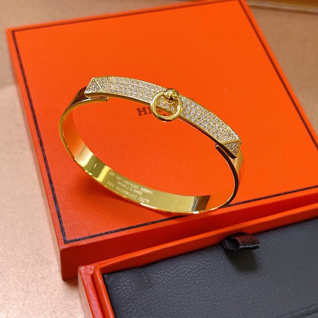 Hermès item 5