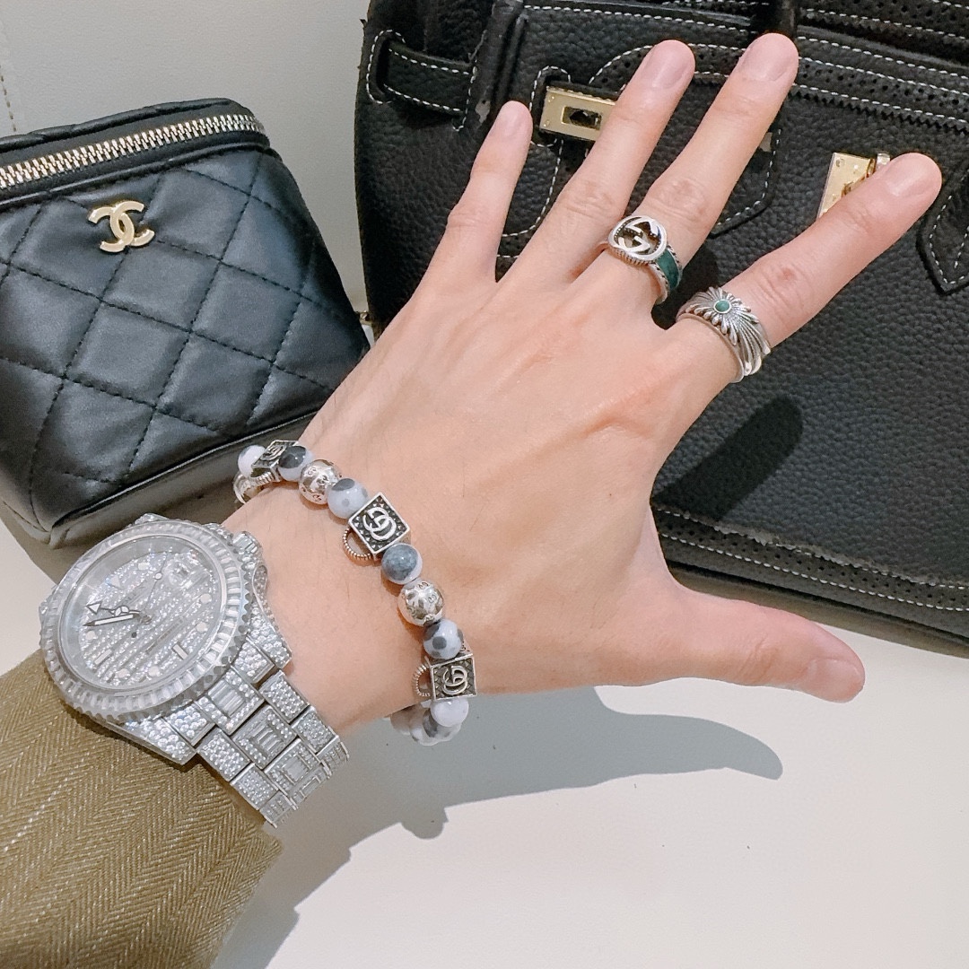 Gucci luxury bracelet 2