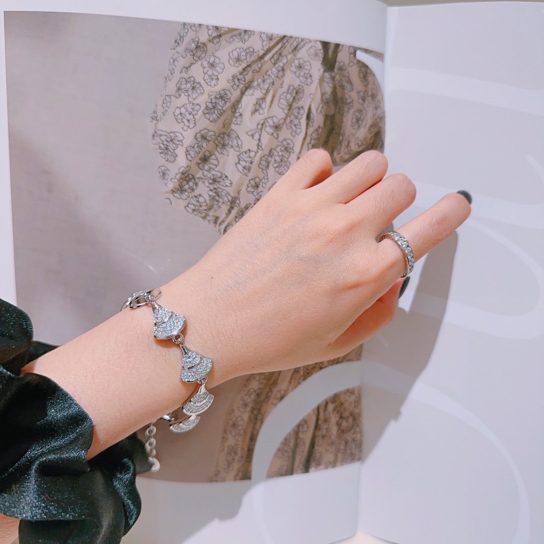 Review: Bvlgari Divas’ Dream Series – Impeccable Detail and Elegant V Gold Combination - 图片 9