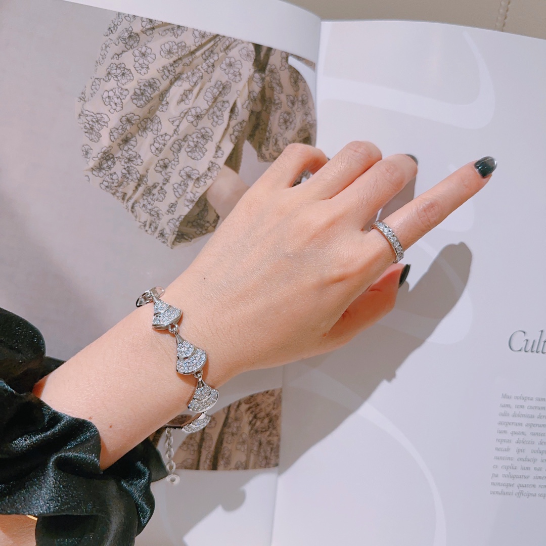 Review: Bvlgari Divas’ Dream Series – Impeccable Detail and Elegant V Gold Combination - 图片 3