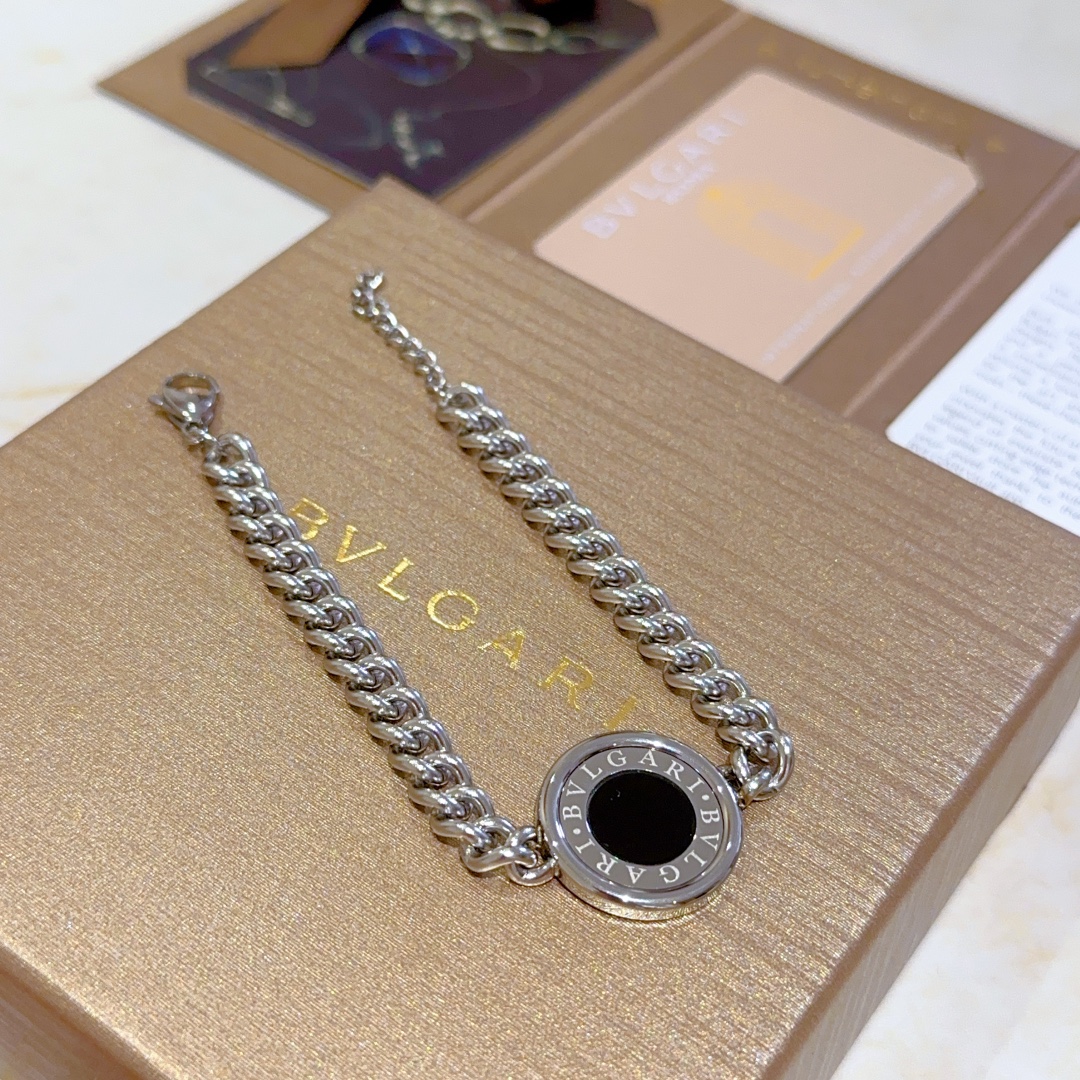 “BVLGARI Divas’ Dream Series: Perfect Detail and Impeccable Color for Elegant Men and Women” - 图片 2
