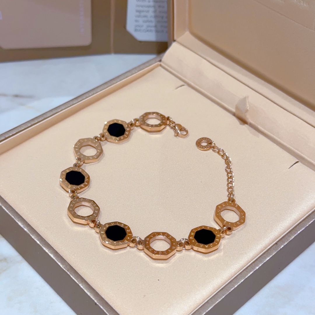 “Bvlgari Divas’ Dream Series: Impeccable Detail, Unique Color, Elegant V Gold Combination for Men and Women” - 图片 2