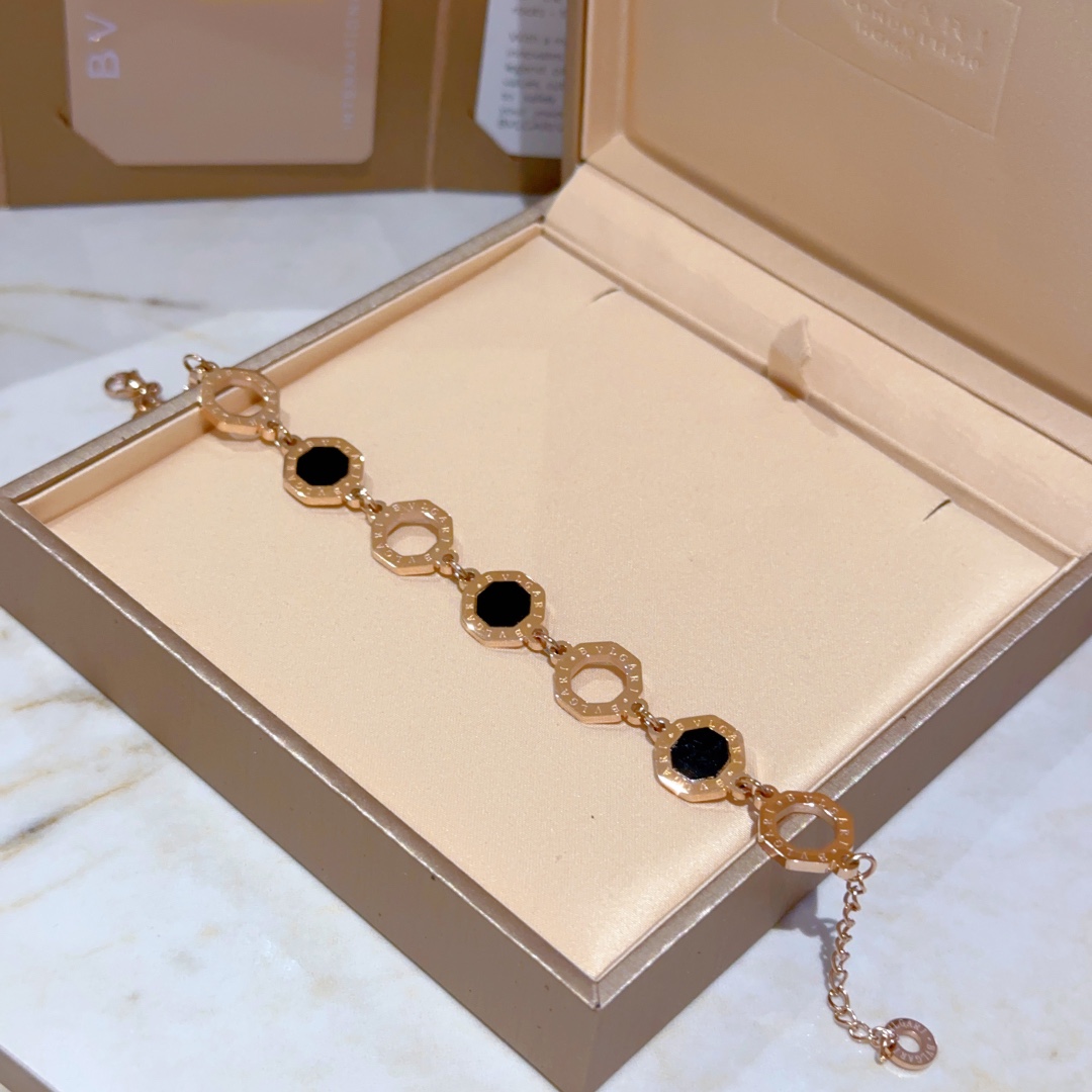“Bvlgari Divas’ Dream Series: Impeccable Detail, Unique Color, Elegant V Gold Combination for Men and Women” - 图片 7
