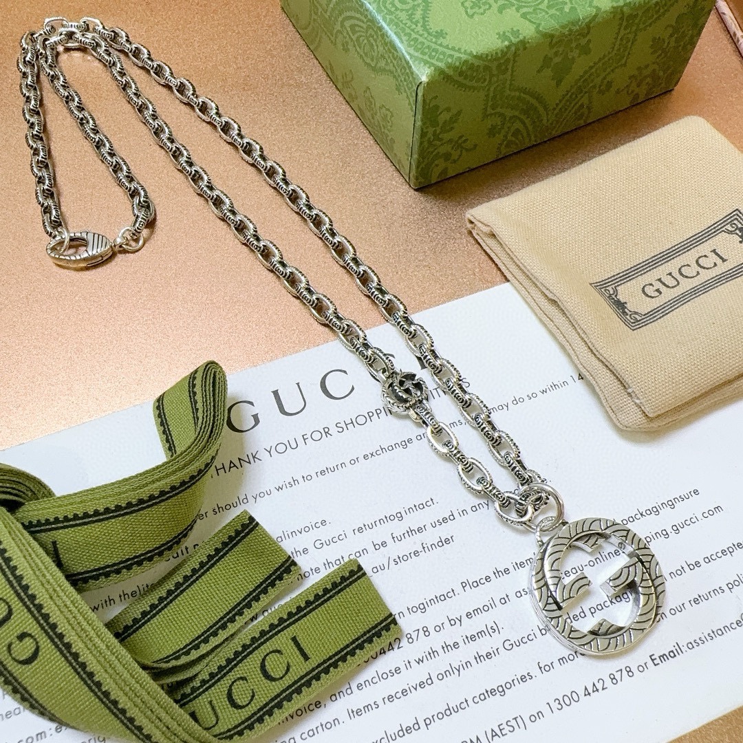 Gucci luxury necklace 4
