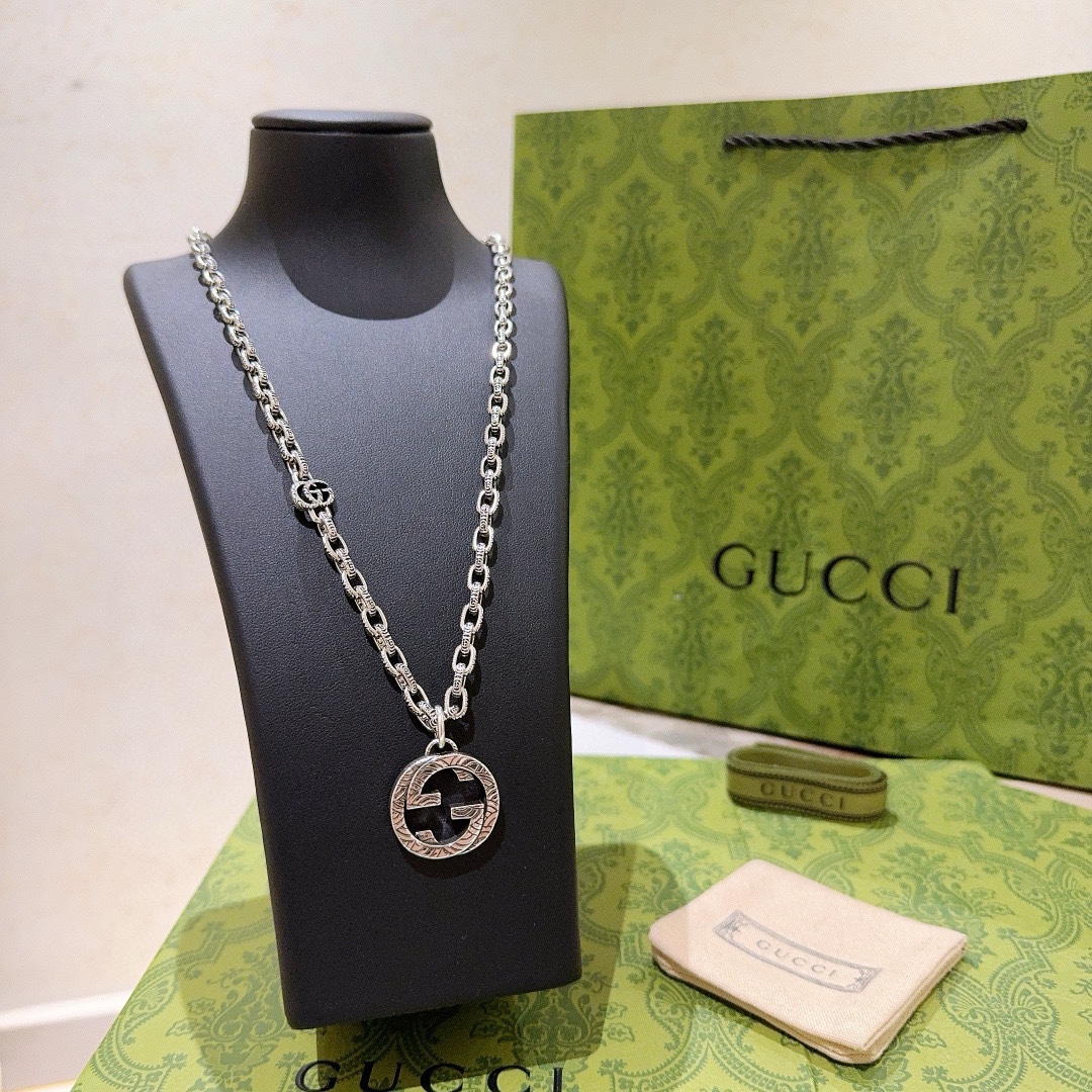Gucci luxury necklace 2