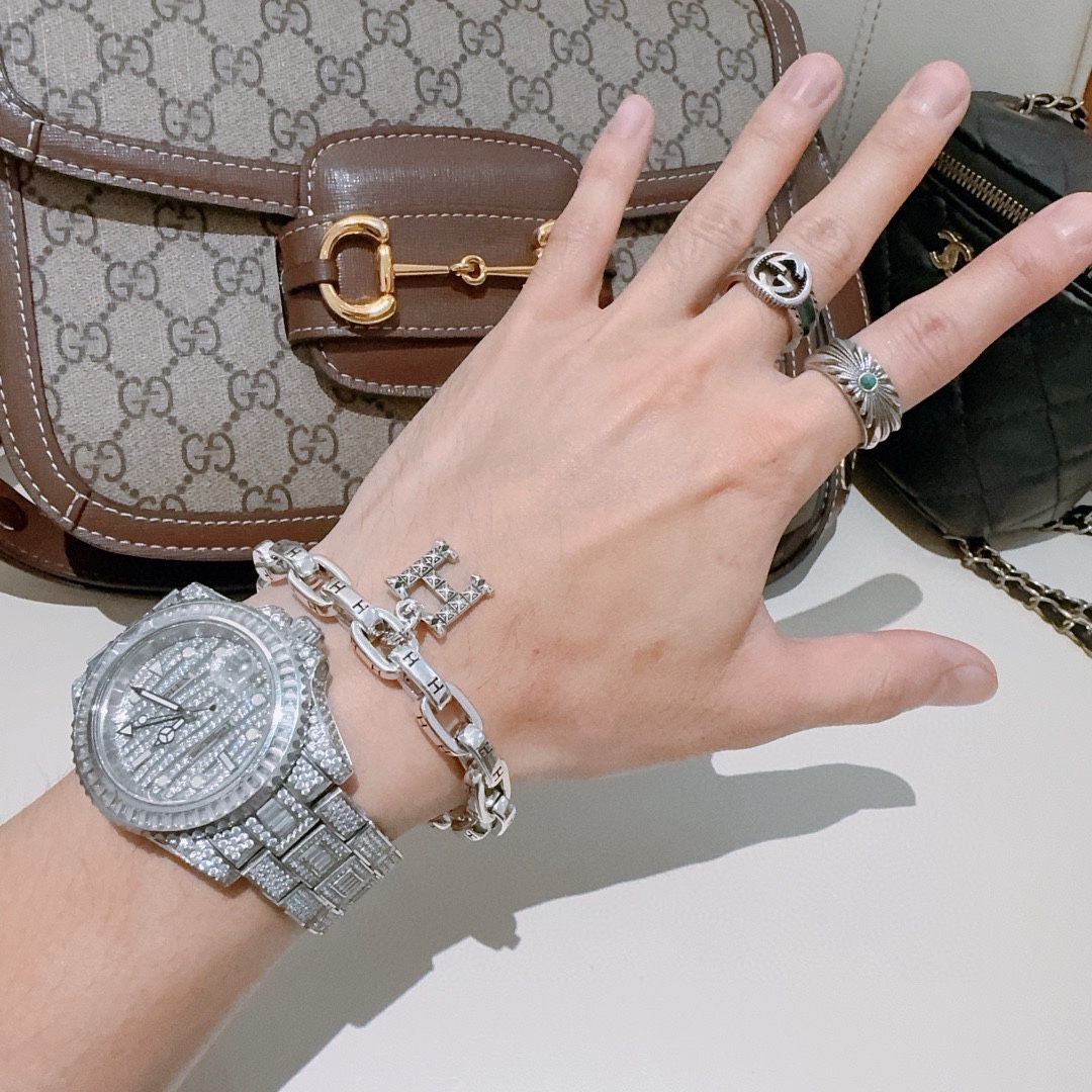 Hermès luxury bracelet 3