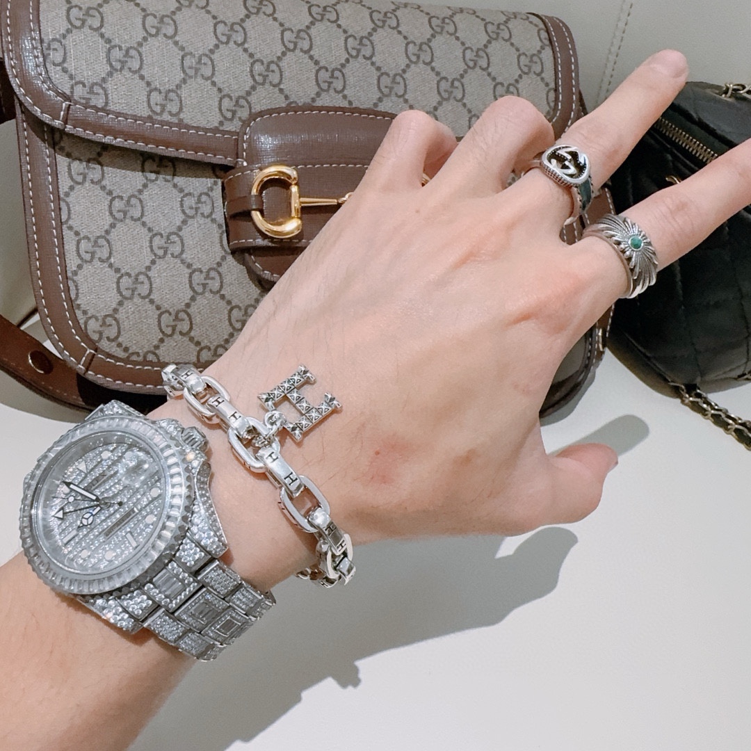 Hermès luxury bracelet 8