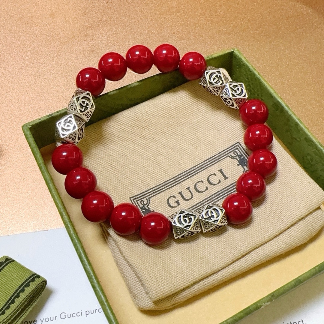 Gucci luxury bracelet 2
