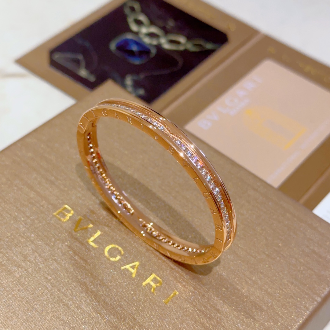 BVLGARI Bvlgari Bracelet Base Metal Gold Plated 18K Gold - Top Quality