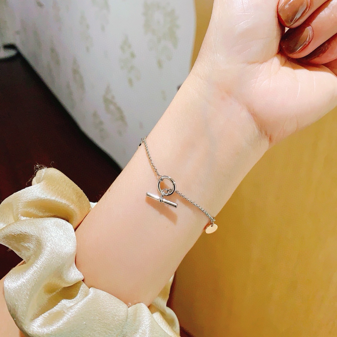 Custom-Made Horse-Fired Bracelets: High-End Gold Plated Accessories with Fine Craftsmanship - 图片 8