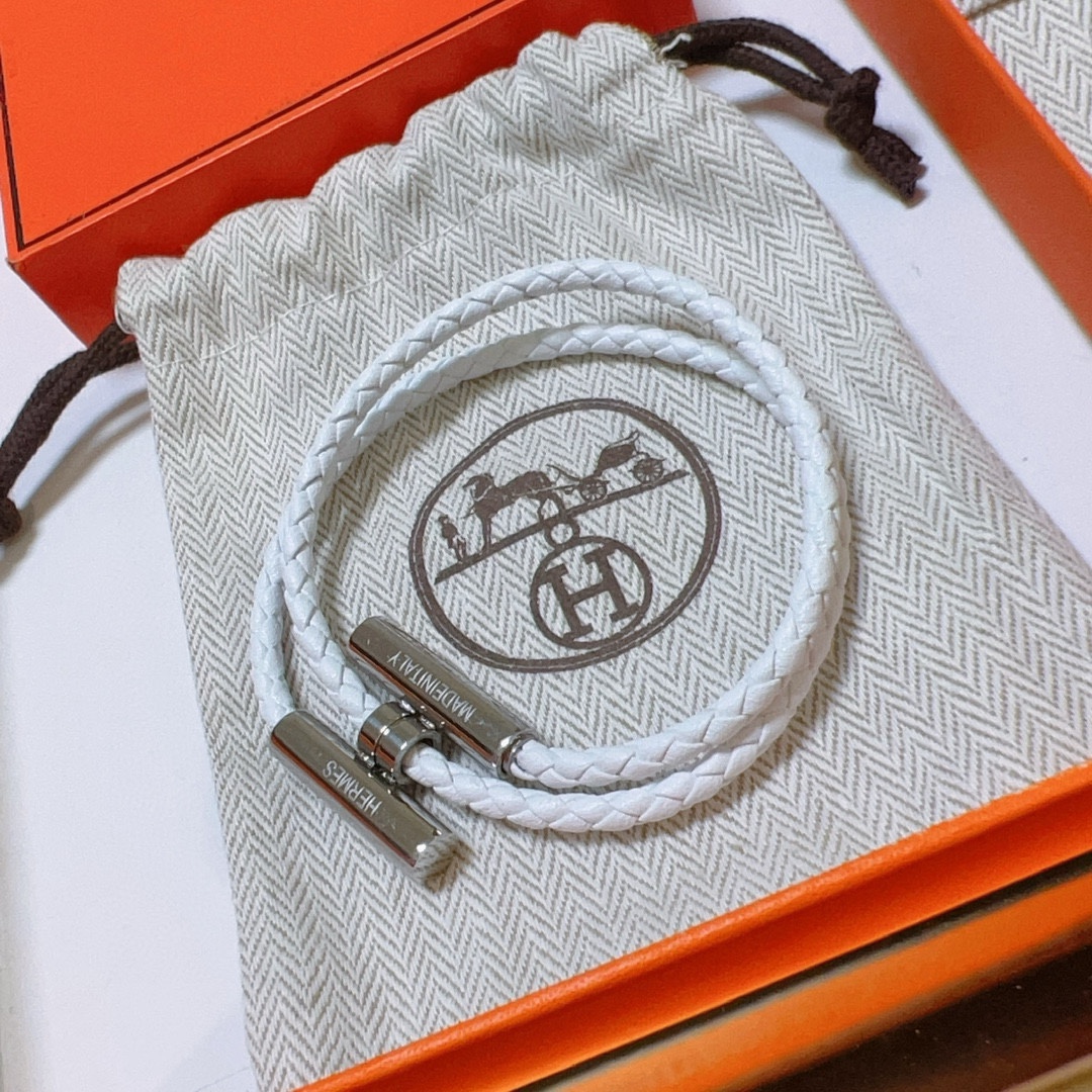 Customized Emerald Hermes Weasel: High-End Craftsmanship in K Gold for Male and Female Fashionistas - 图片 2