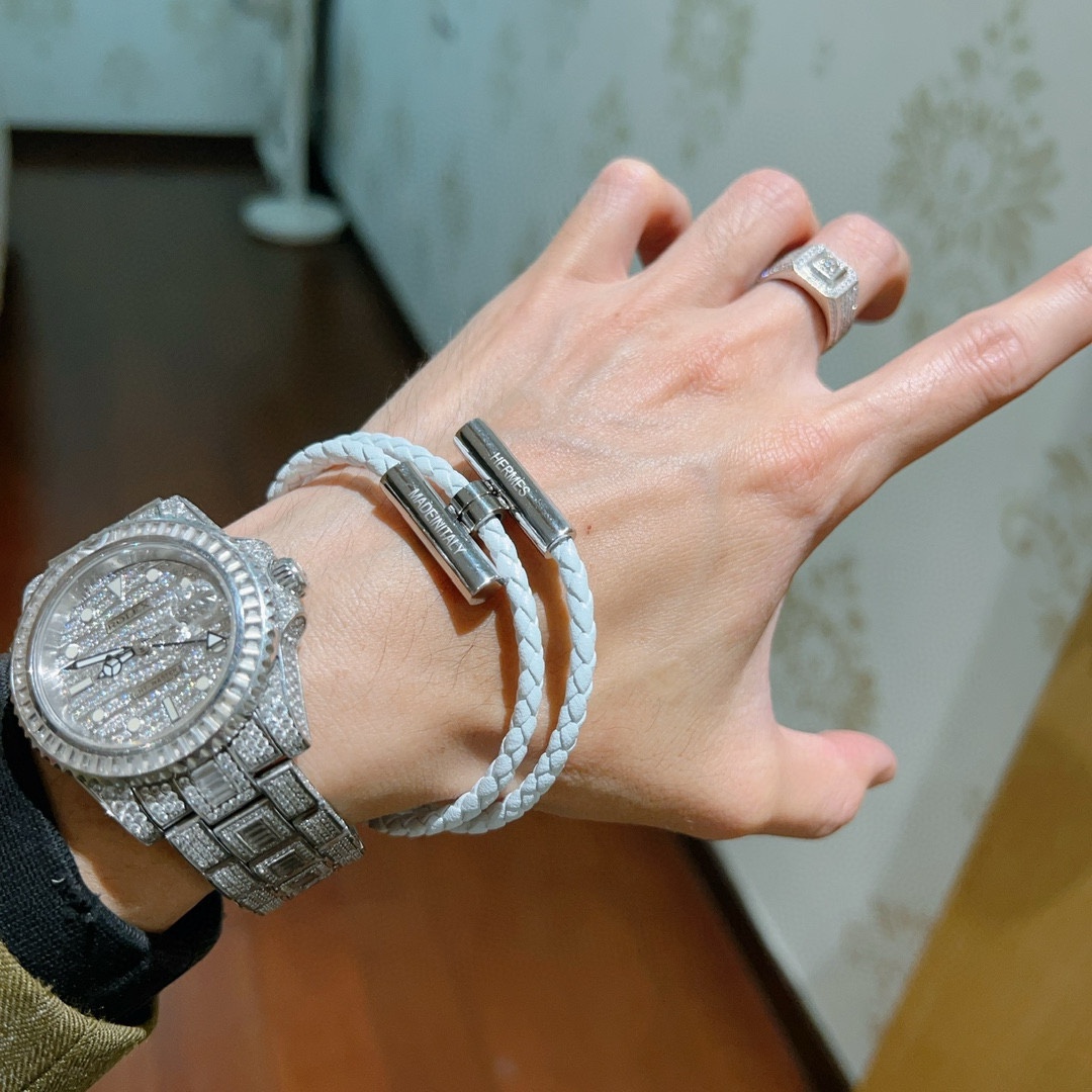 Customized Emerald Hermes Weasel: High-End Craftsmanship in K Gold for Male and Female Fashionistas - 图片 9
