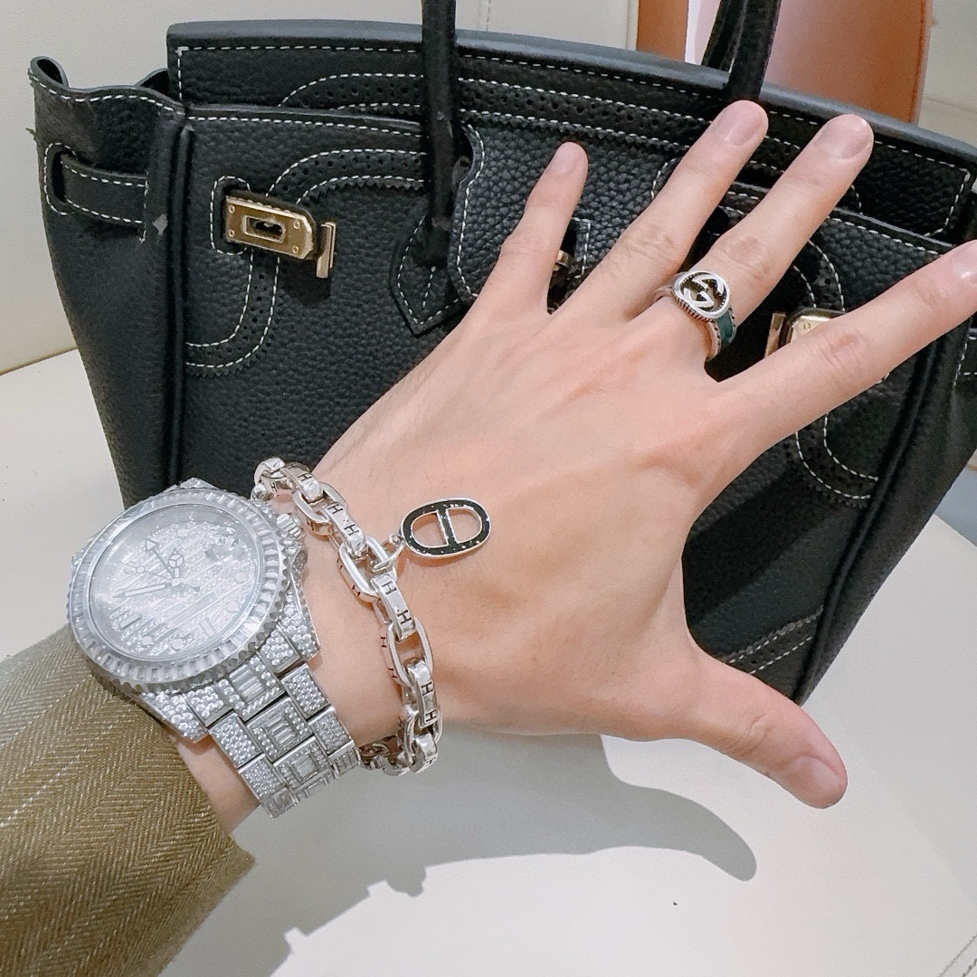 Luxury Customized Platinum Marseilles Bracelet with K Gold Accents: Masterful High-End Craftsmanship - 图片 9