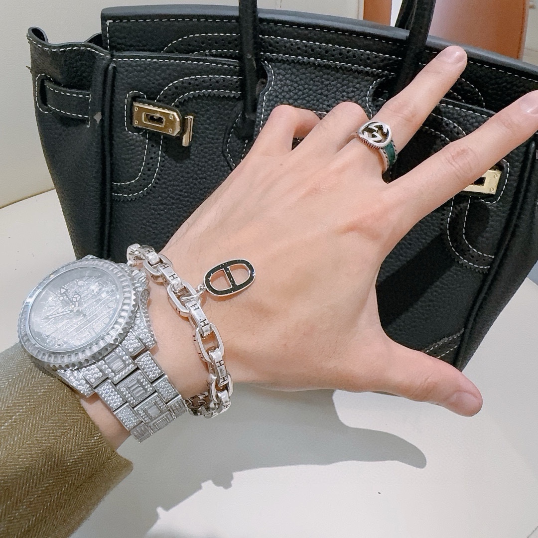 Luxury Customized Platinum Marseilles Bracelet with K Gold Accents: Masterful High-End Craftsmanship - 图片 3