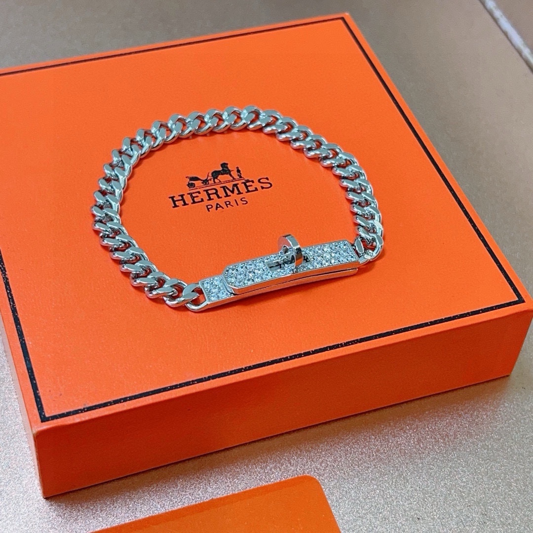 “High-End Custom-Made Goddess Bracelet with High-Carbon Drill: Masterful Craftsmanship and Exquisite Design” - 图片 5