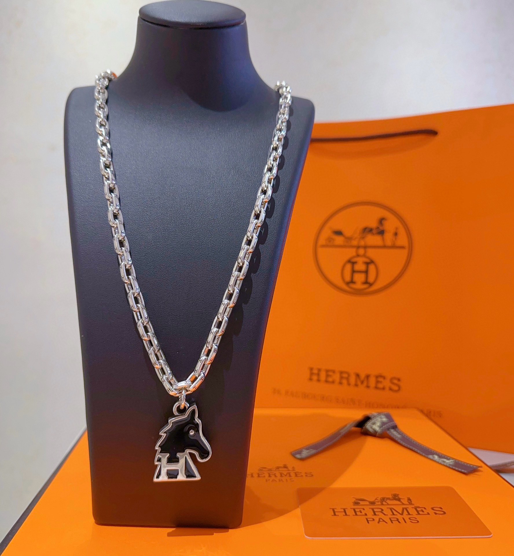 Hermès luxury necklace