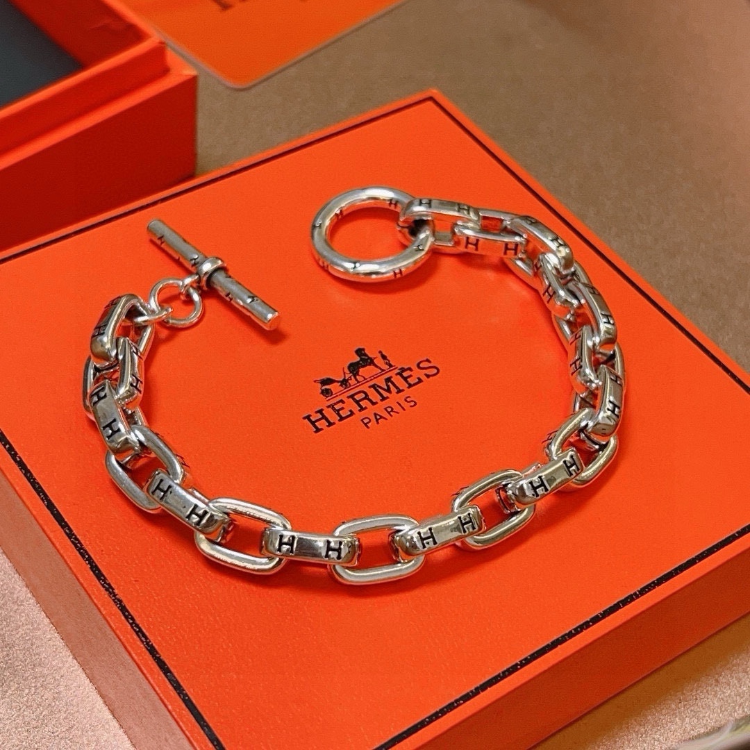 “July 575: Mastercrafted Marseilles Bracelet in Platinum, Customizable Colors, High-End Craftsmanship” - 图片 5