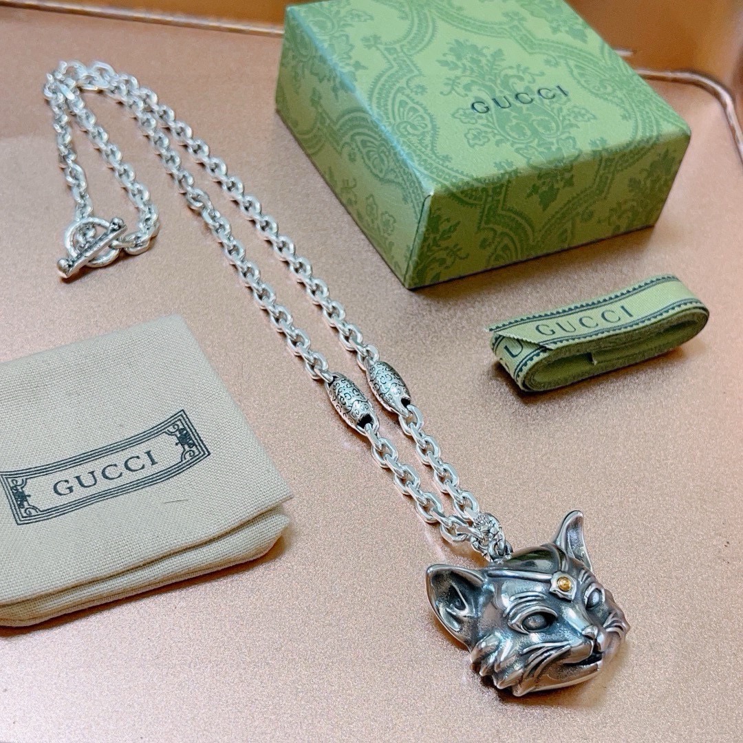 Gucci luxury necklace 9