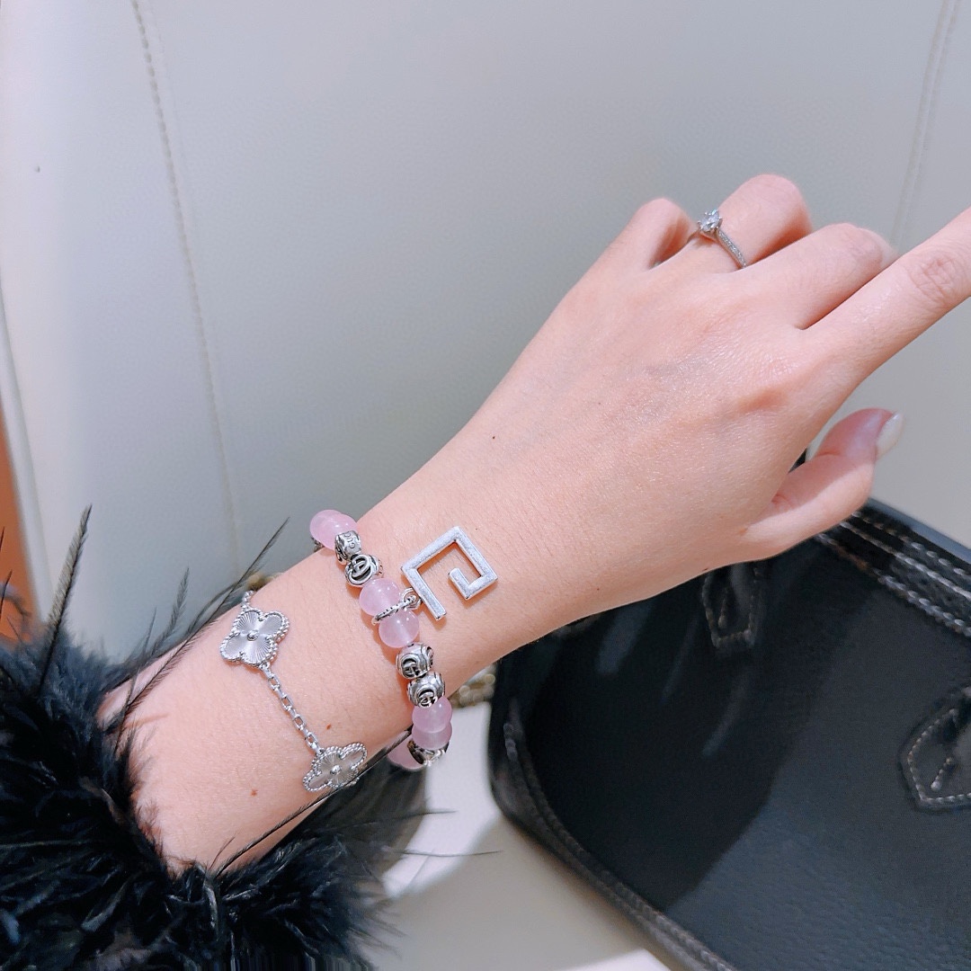 Gucci luxury bracelet 8
