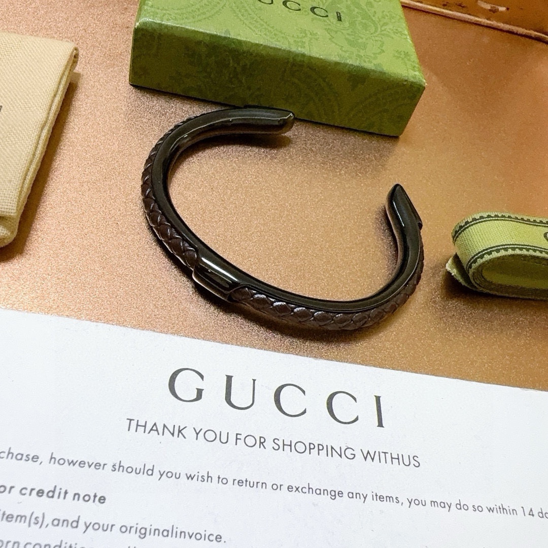 Gucci luxury item 2
