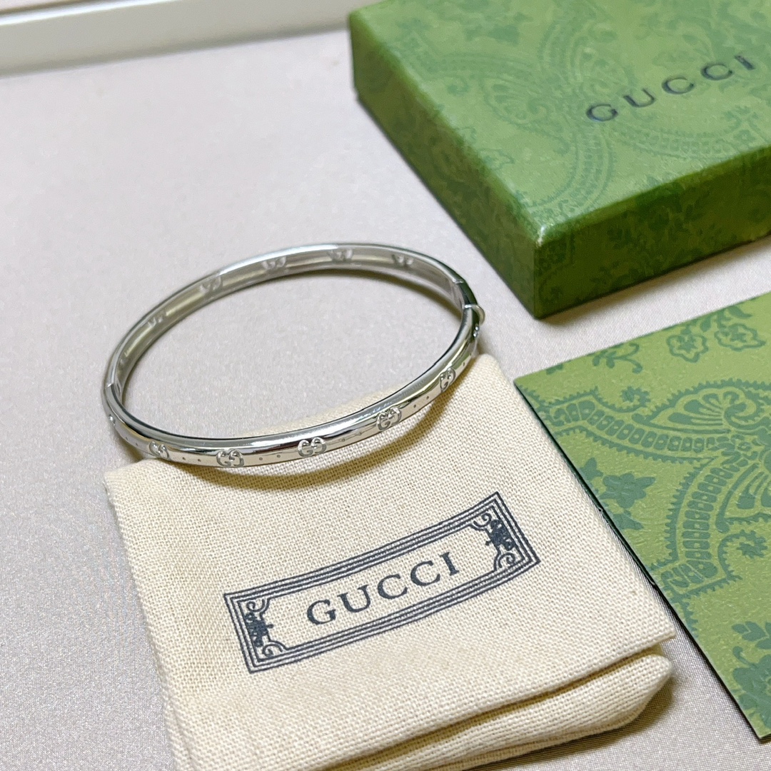 Gucci luxury item 4